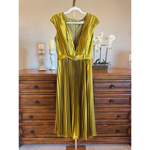 Mac Duggal Pleated Midi Dress Chartreuse Belted V Neck Size 6 NWT - Picture 2 of 13